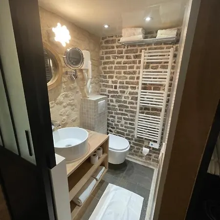 Cinq Diamants, Neuf équipé Appartement Paris